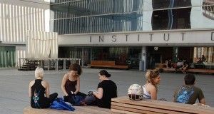 L’Institut del Teatre gradua la primera promoció d’estudiants de Catalunya en Art Dramàtic i en Dansa